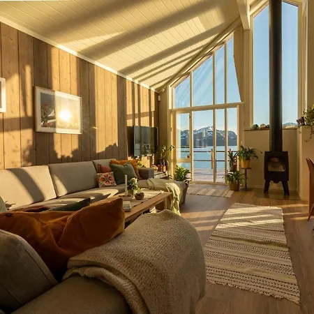 Lofoten Sea View Rorbu -unique Hideaway In The Heart Of Lofoten Vestvagoy