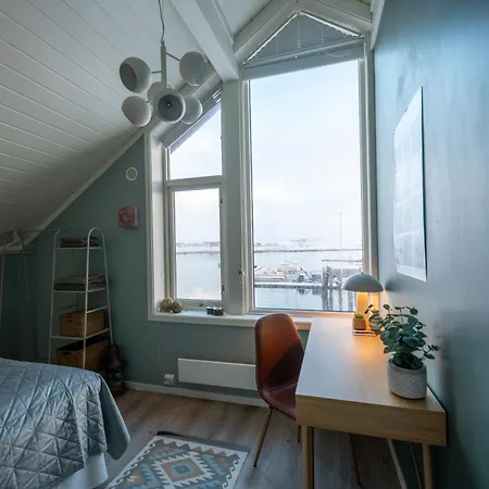 Lofoten Sea View Rorbu -unique Hideaway In The Heart Of Lofoten 펜션 *