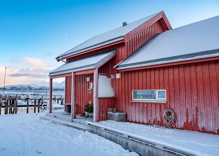 Lofoten Sea View Rorbu -unique Hideaway In The Heart Of Lofoten 度假居