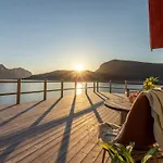 Lofoten Sea View Rorbu -unique Hideaway In The Heart Of Lofoten Holiday home Vestvagoy